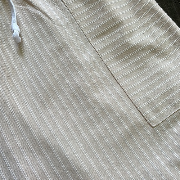 Doe & Rae Relaxed Lightweight Pants - Picture 3 of 5